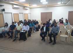  Interaction with Shrilankan Students.